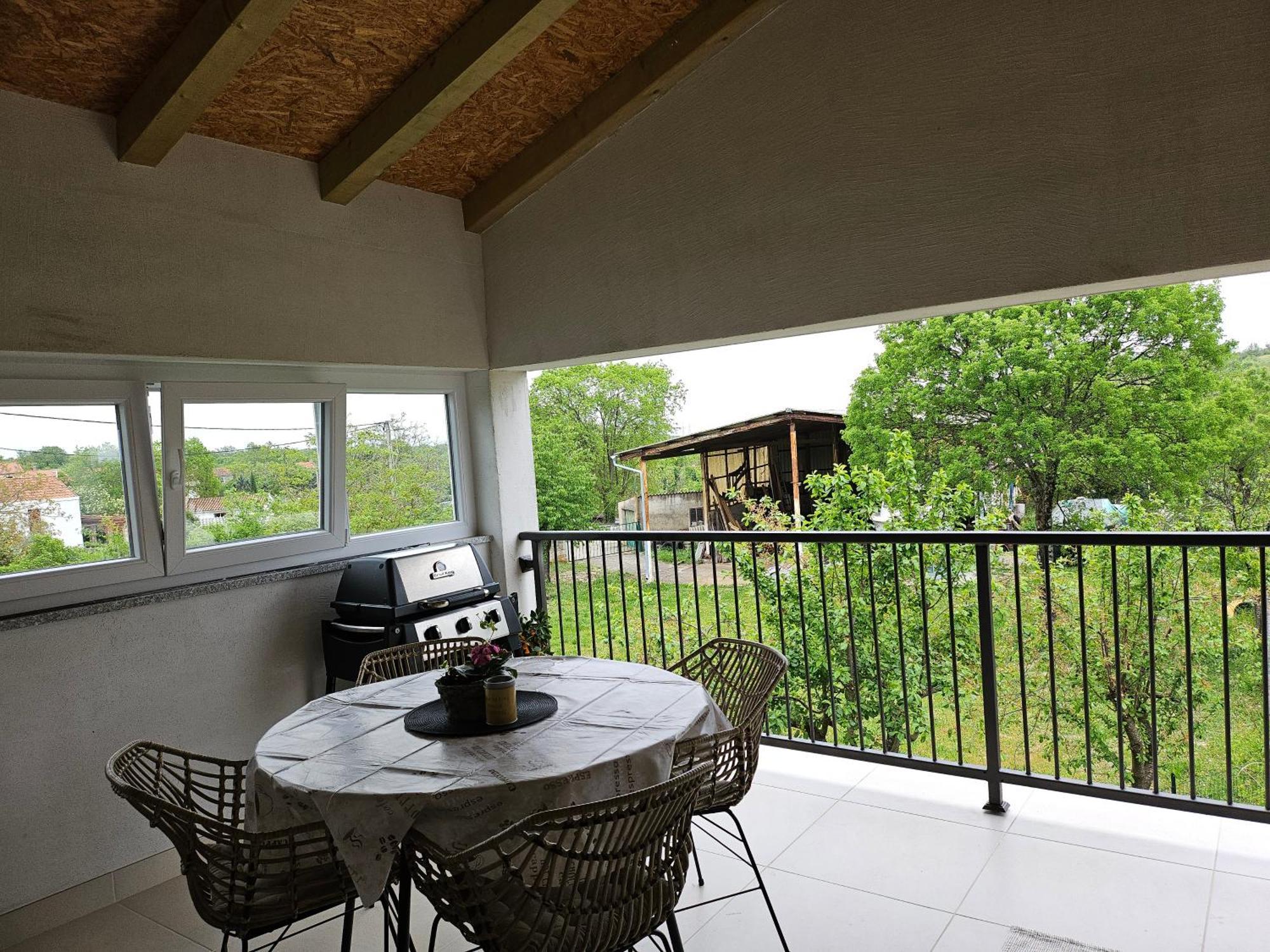 Apartman Pojine Gabonjin Exterior photo