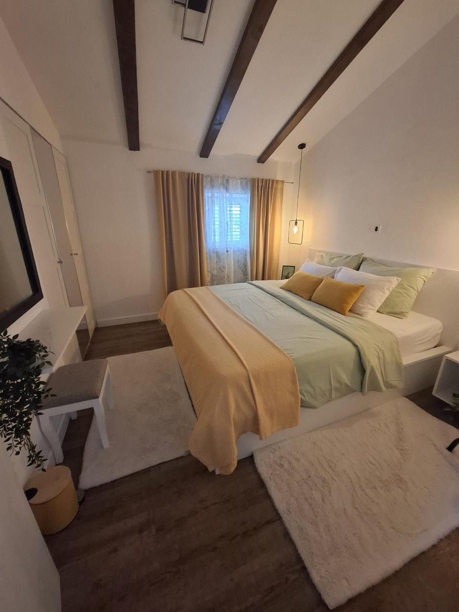 Apartman Pojine Gabonjin Exterior photo